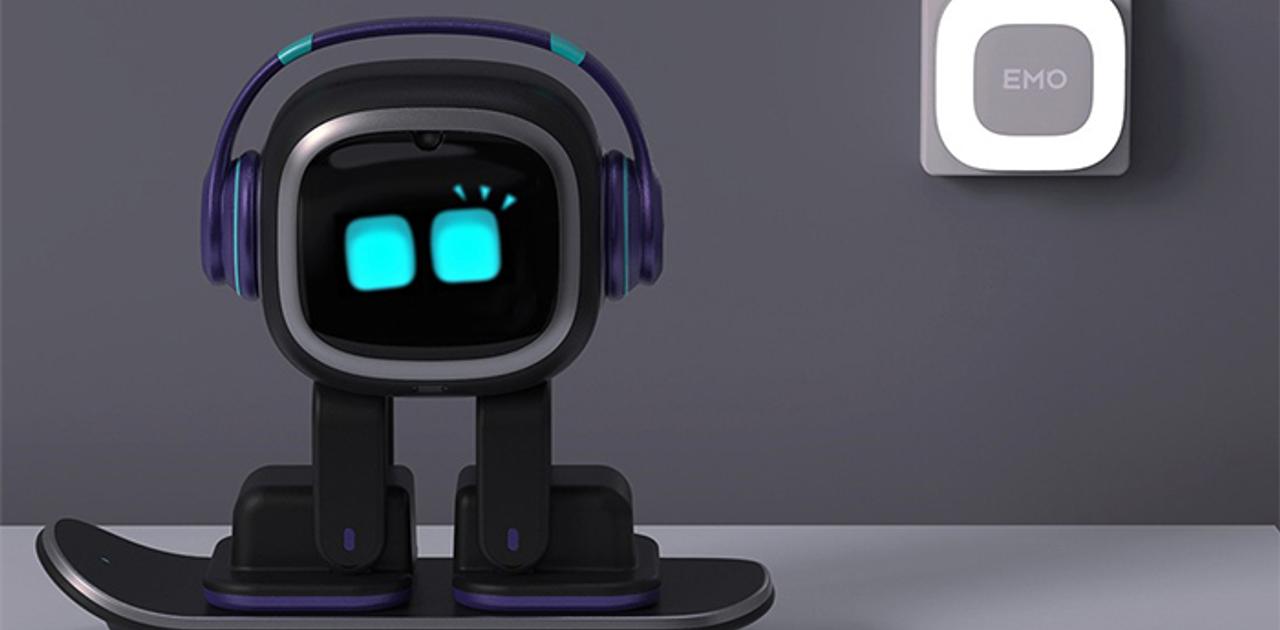 デスクトップのお供に、一緒に遊べるロボットのペット｢EMO 