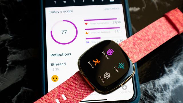 200923FitbitSense4