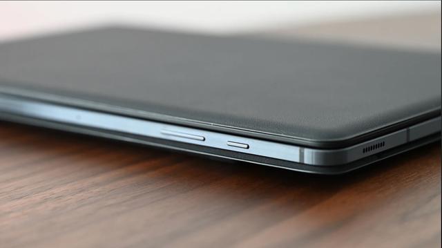 201008GalaxyTabS7Plus7