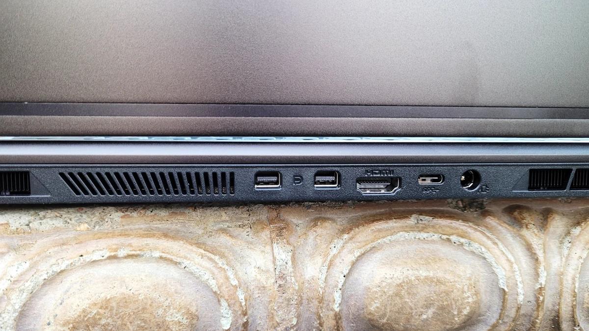 GatewayノートPCレビュー：1,000ドルのゲーミングPCって実際アリなの 
