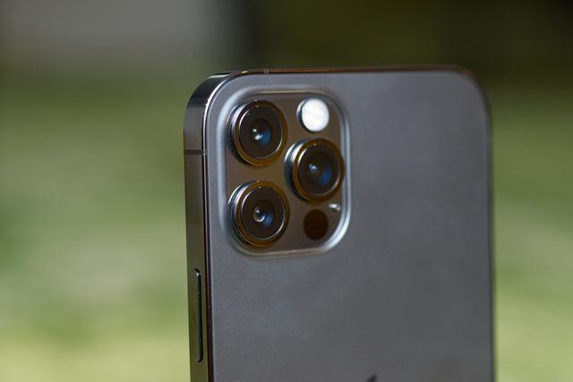 101019iPhone12Prophotoreview-05