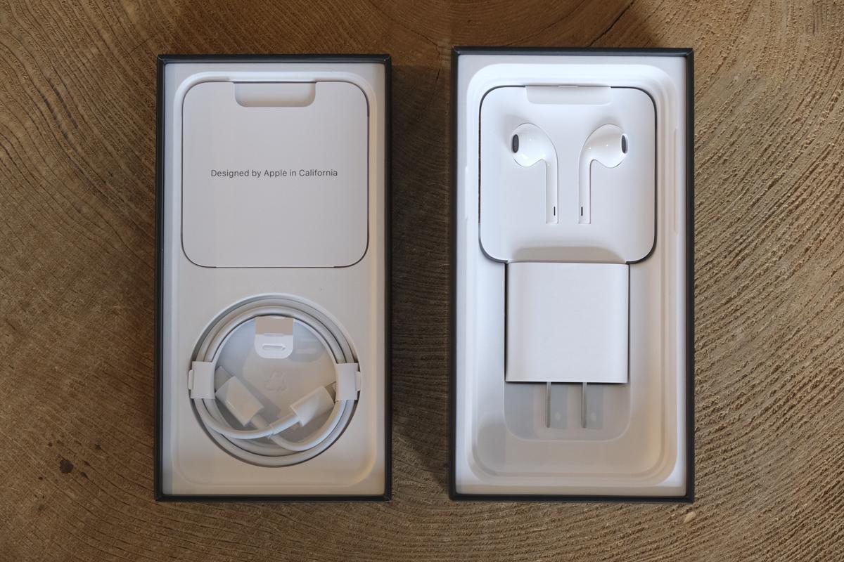 キミ、13年ぶりに痩せた？ iPhone 12の箱がかなりコンパクトになってる 