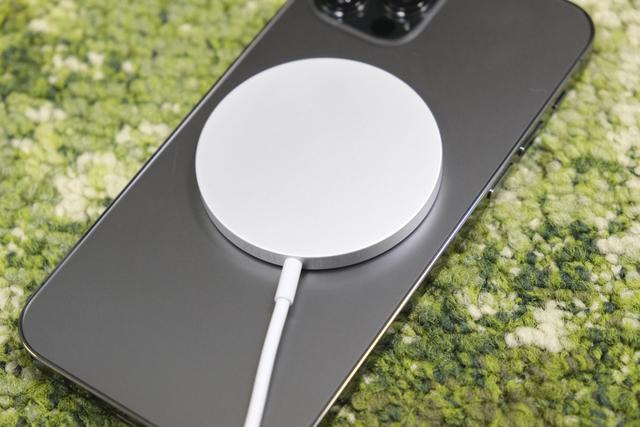 201019magsafe_02
