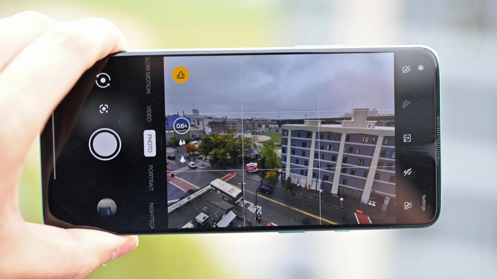 OnePlus 8Tレビュー：間違いない1台。でもちょっと物足りなさも