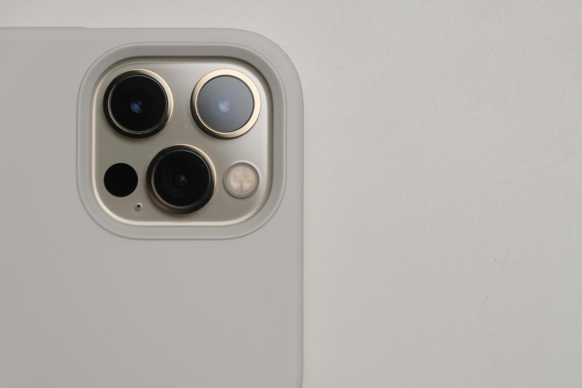 また最高が更新されてしまった。iPhone 12 Proのゴールド、今までで一 