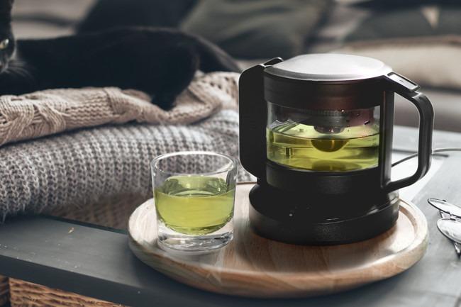 飲む人の気分に合わせたお茶を淹れるIoTティーポット｢teplo