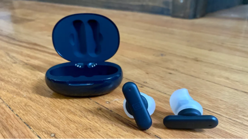 希少 UE FITS / Ultimate Ears ワイヤレスイヤホン 米ULTIMATE EARS、60秒でフィットする完全ワイヤレスを海外発表 - AV Watch