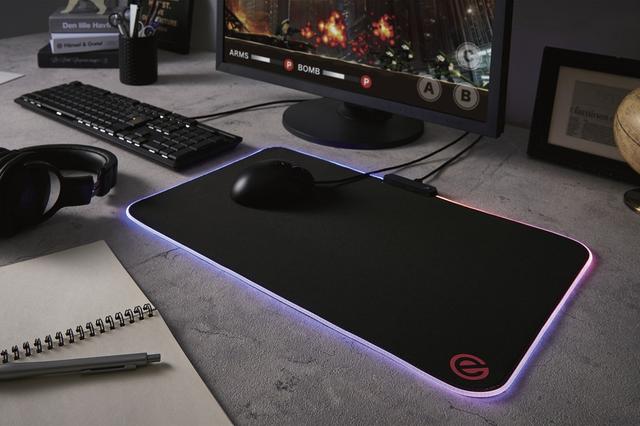 201105_mousepad2