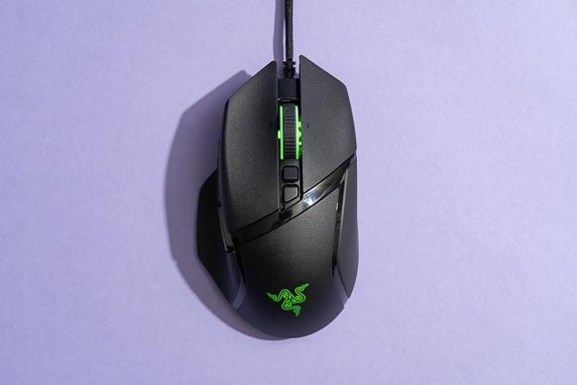 20201115gamingmouse-RazerBasiliskV2