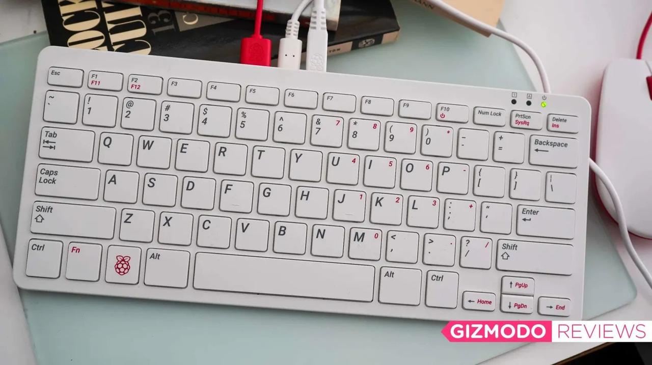 ｢Raspberry Pi 400｣はキーボードにパソコンが入った約1万円の偉業