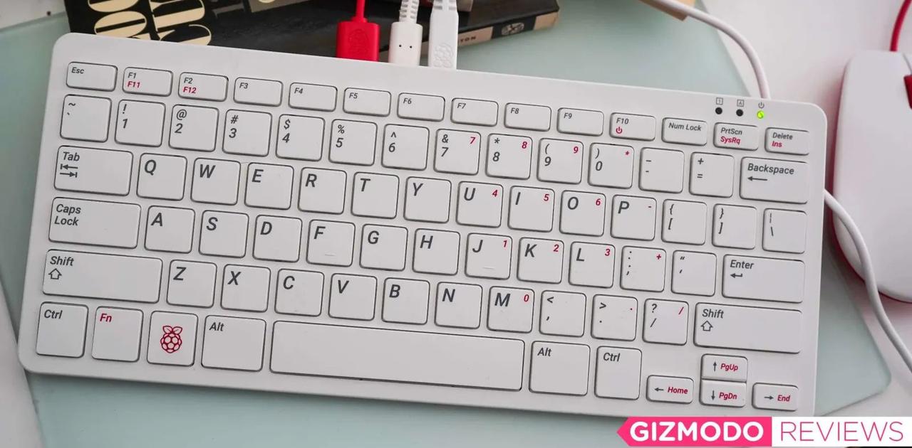 ｢Raspberry Pi 400｣はキーボードにパソコンが入った約1万円の偉業 | ギズモード・ジャパン