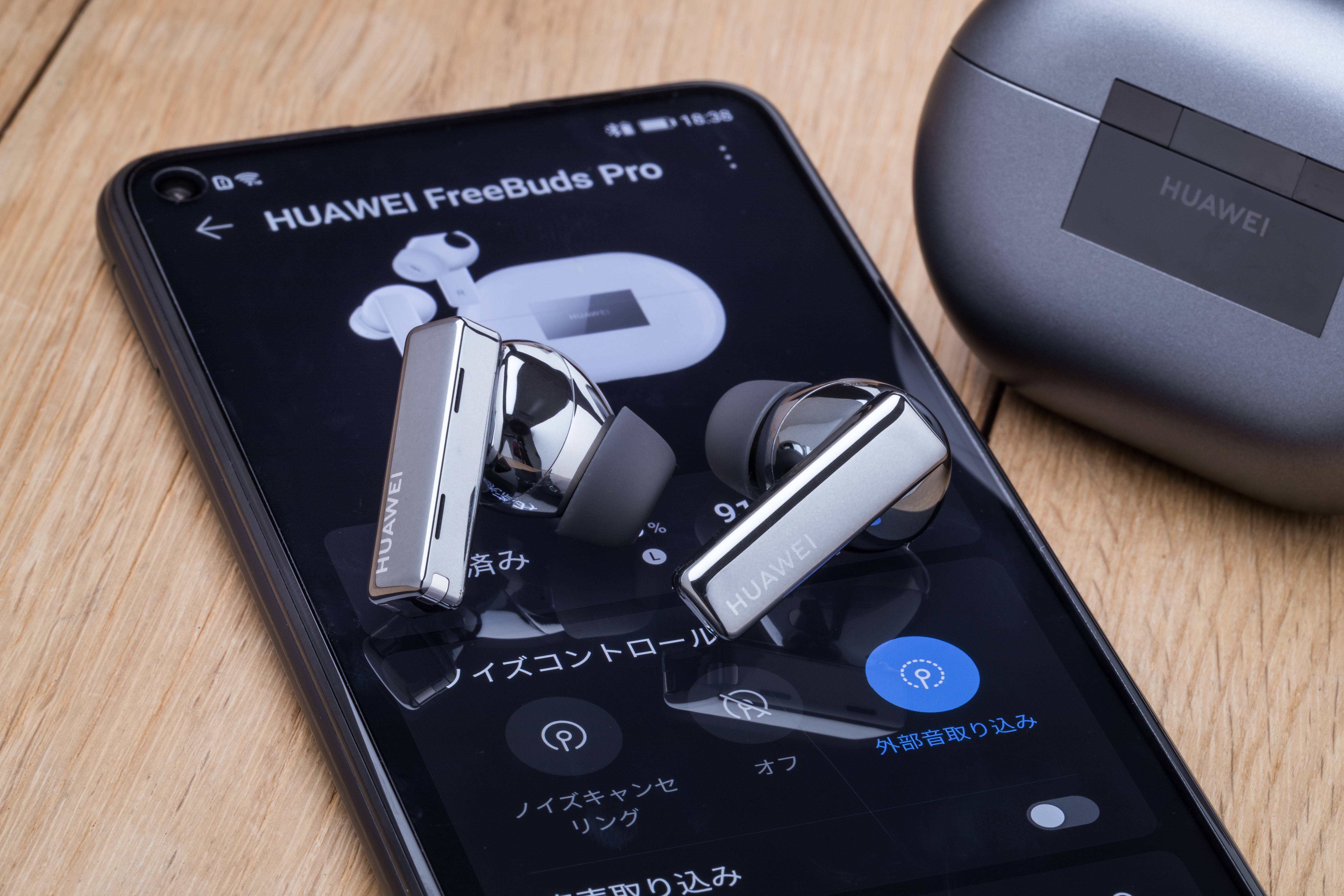 HUAWEI FreeBuds Pro ワイヤレスイヤホン デュアルデバイス接続 Amazon.co.jp: HUAWEI FreeBuds Pro/カーボンブラック/Bluetooth