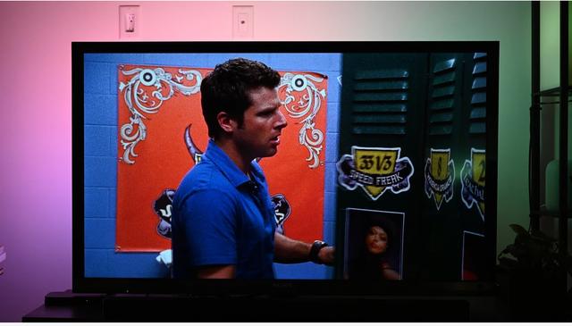 201208PhilipsHuePlayGradientLightstrip13