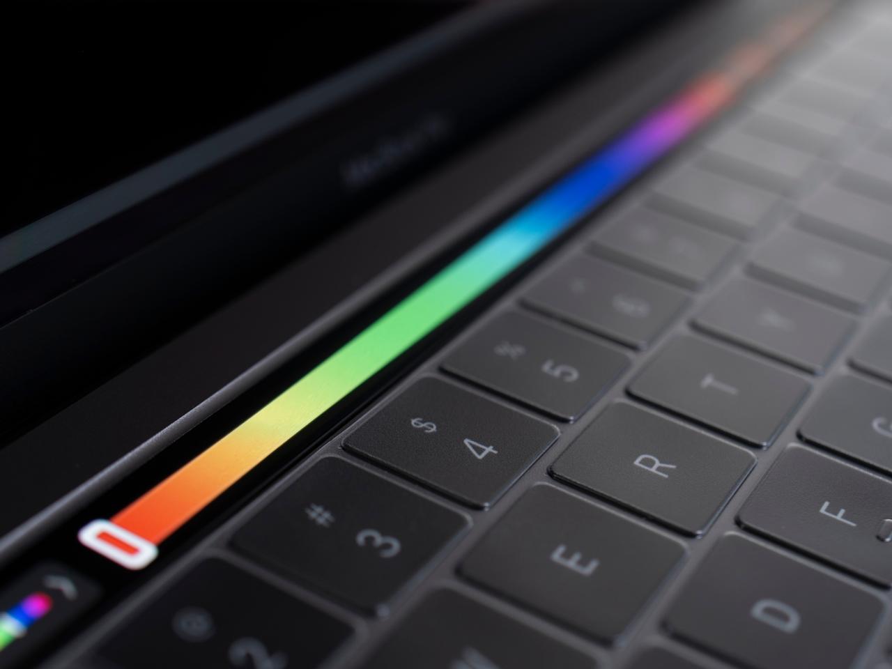 将来、MacBookのキーボードにディスプレイが搭載されるかも