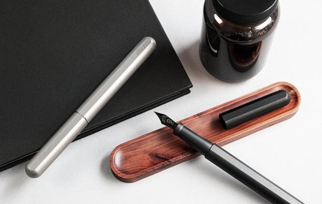 海外クラファンで累計2億円を調達 ドイツ発のチタン製万年筆 Ink Titanium ギズモード ジャパン