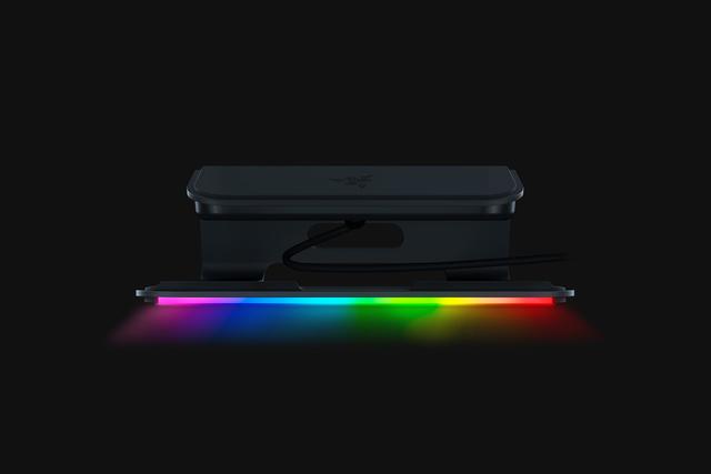 21020_razerstand3