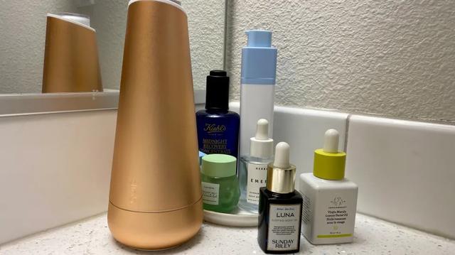 これなら洗面台に置きたい スタイリッシュなマウスウォッシュディスペンサー ギズモード ジャパン