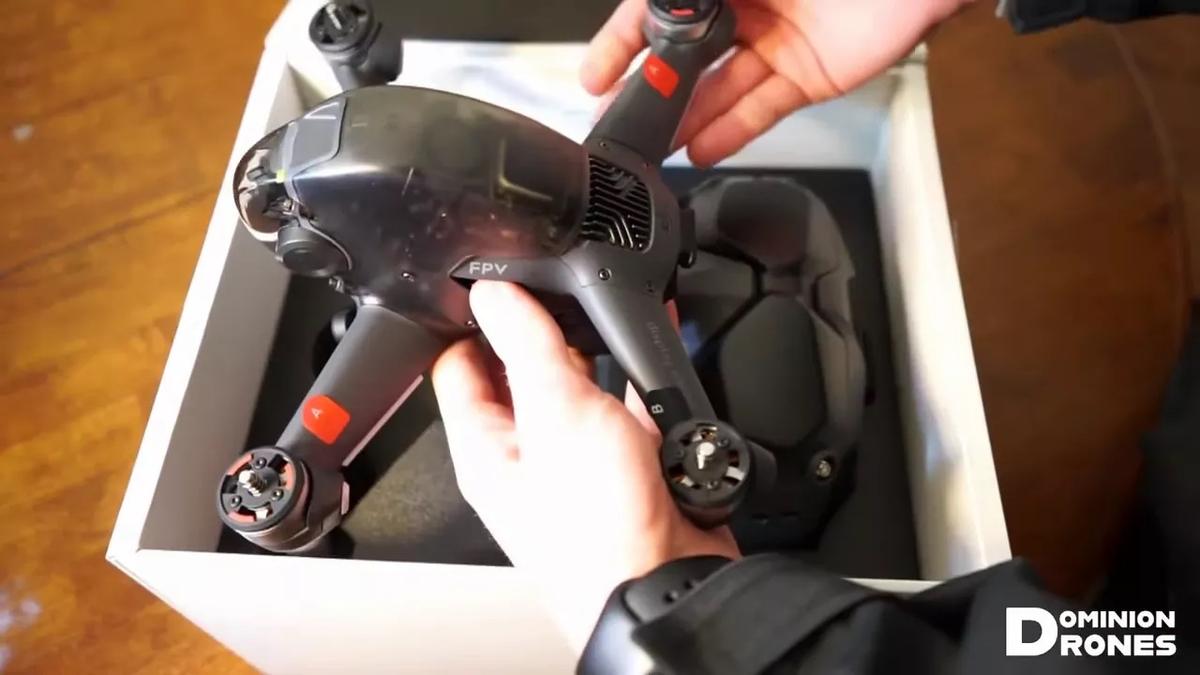 DJIの未発表FPVドローン、開封動画がもう公開されてる… | ギズモード 
