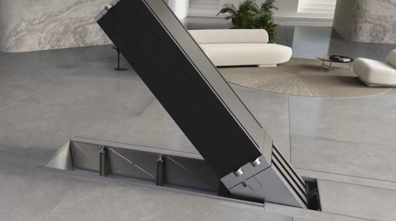 165インチの大画面テレビ、まさかの床下から登場する機構で発売中