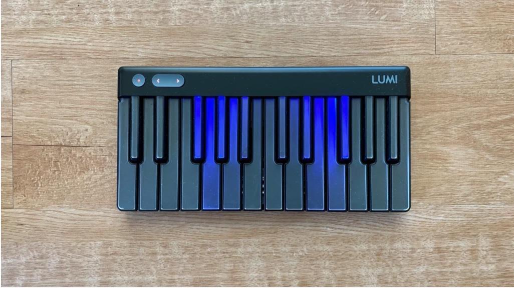 Lumi Keysレビュー：本格的なピアノがなくても、楽しく曲を