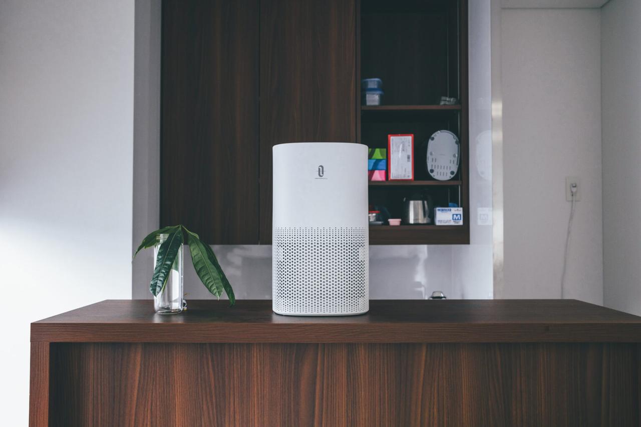 TaoTronicsの空気清浄機、自己主張しないデザイン＆空気質センサー付きで1.1万円