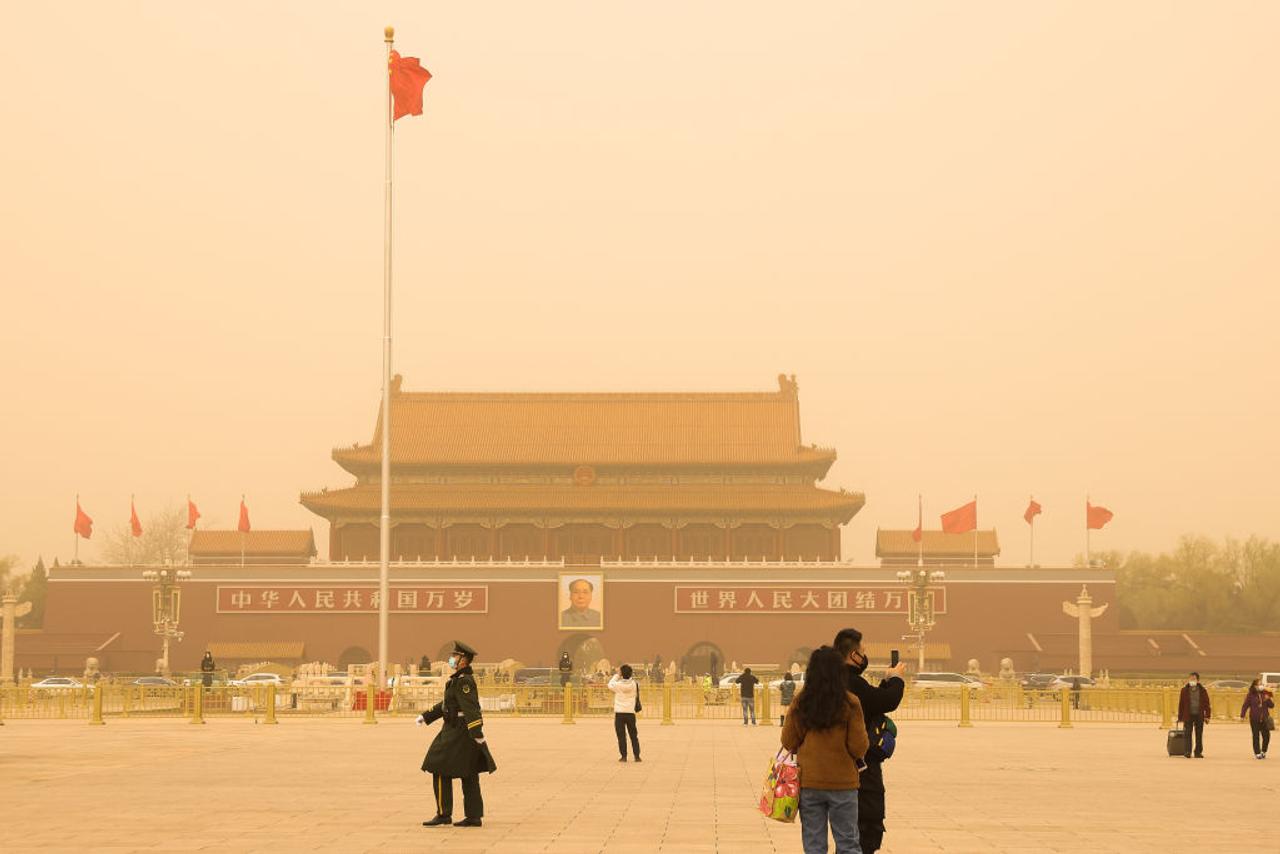 この10年で最大規模。北京を襲った黄砂のひどさが分かる写真たち