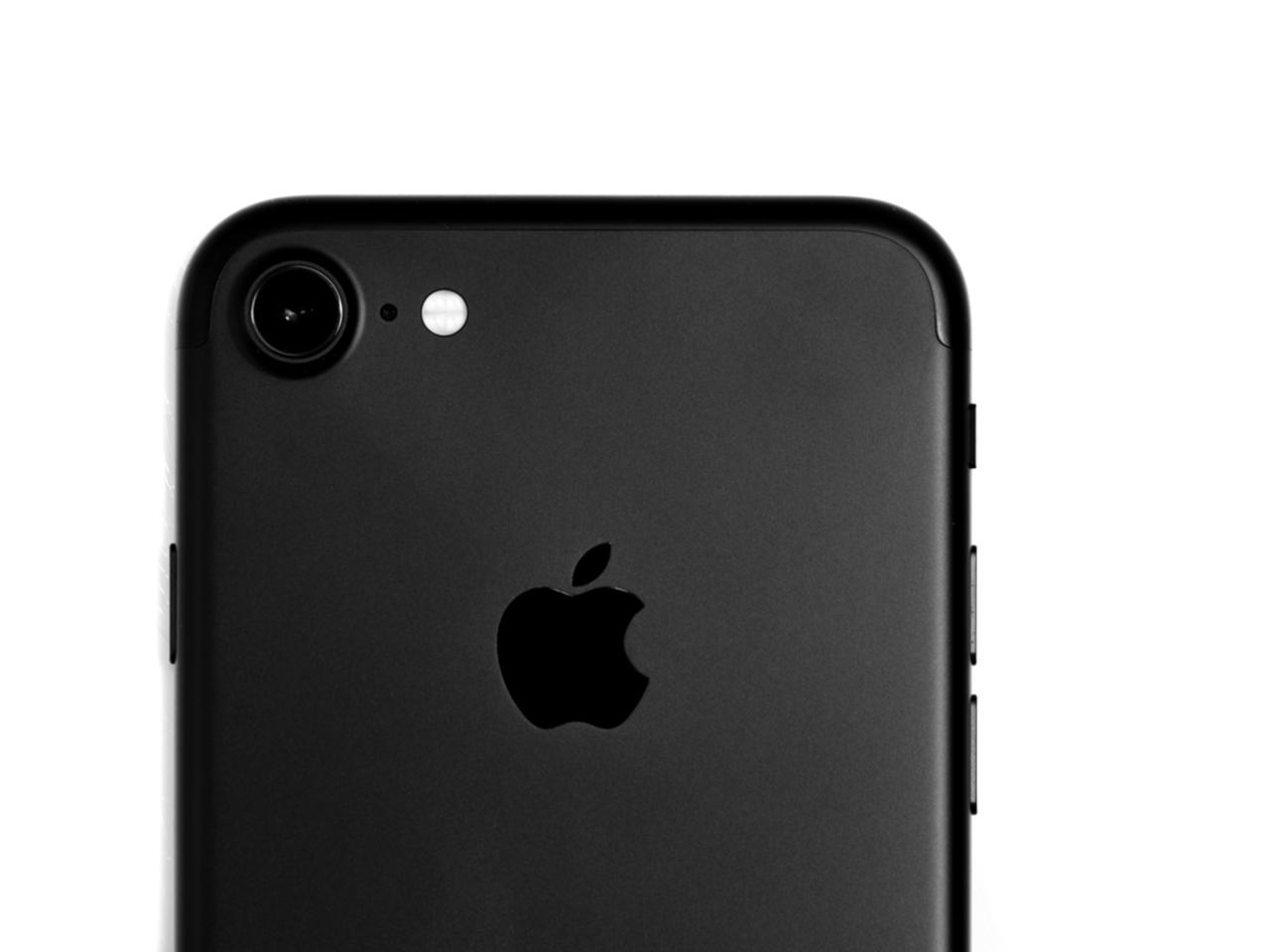 iPhone 13（仮）ではマットブラックが復活して、カメラのポートレート撮影も性能向上？