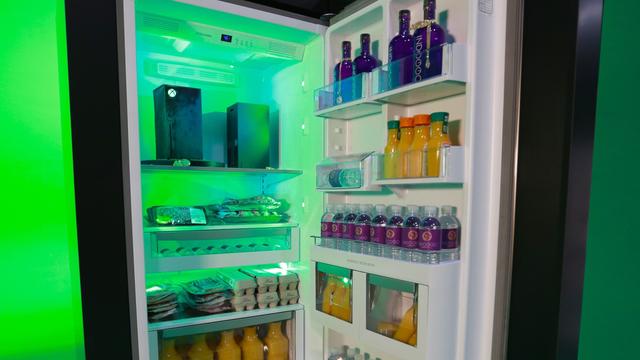 非売品 Microsoft マイクロソフト ミニ冷蔵庫 hot&cool 狩る