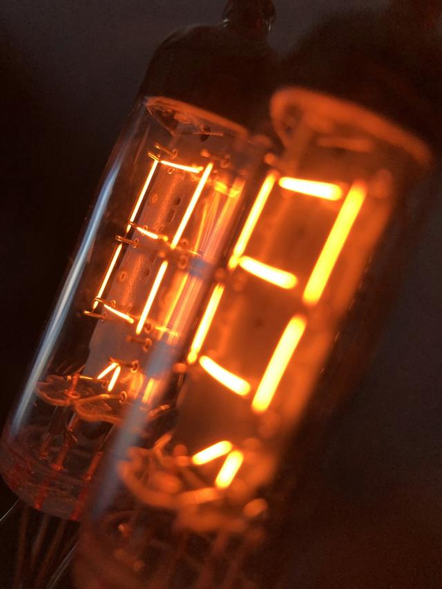 210408_nixietube2