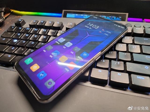 210408lenovoweibo01