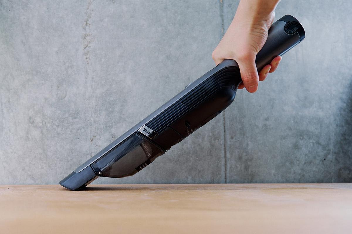 ルンバの苦手を解決するラストワンマイル掃除機「Shark EVO POWER 
