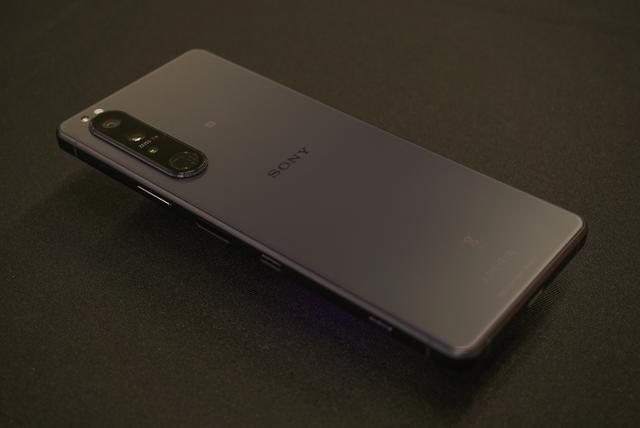 Xperia_1_III_a