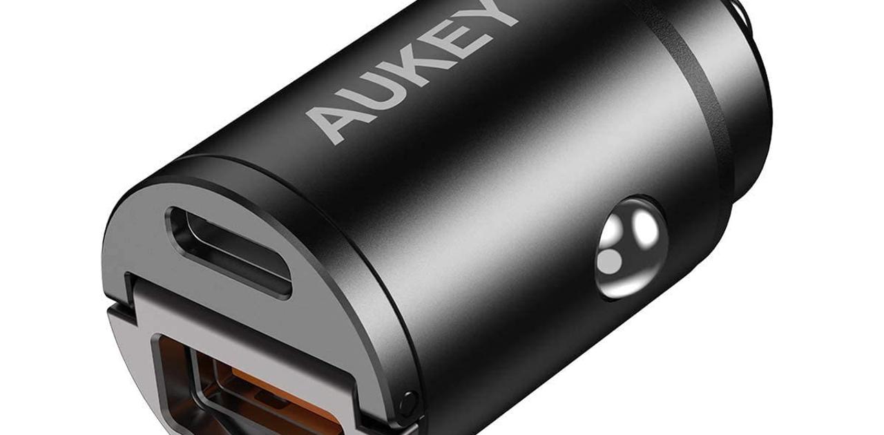 Amazonセール すんげえ小さい Usb Cを増やせるシガーソケットやアクセサリで車内環境を充実させよう ギズモード ジャパン
