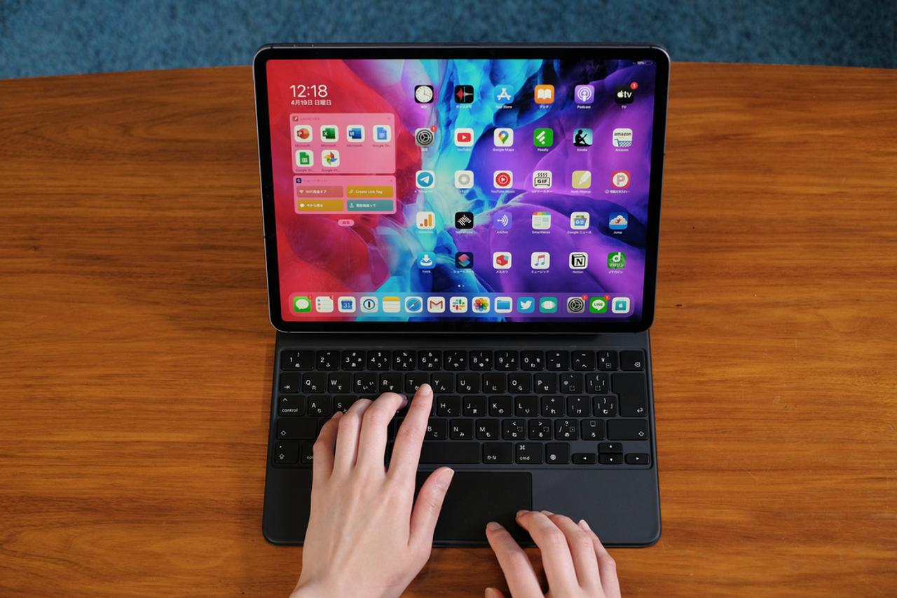 互換性に注意。｢2020年に出たiPad Pro 12.9インチ用Magic Keyboard｣は｢これから出る新型iPad Pro 12.9インチには使えない｣です