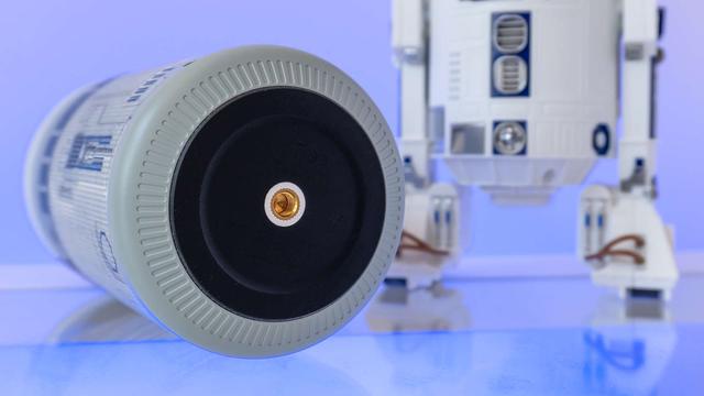 210428R2D2Projector4