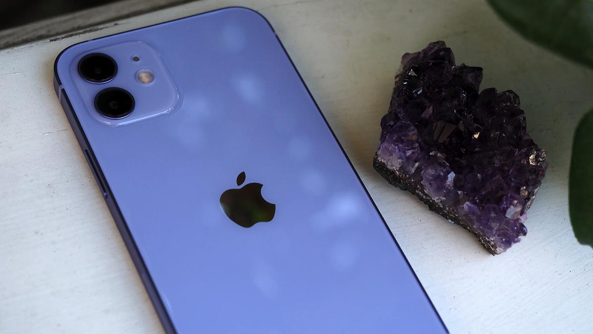 魅惑のパープル出た。iPhone 12の新色をスライドショーでお楽しみ 