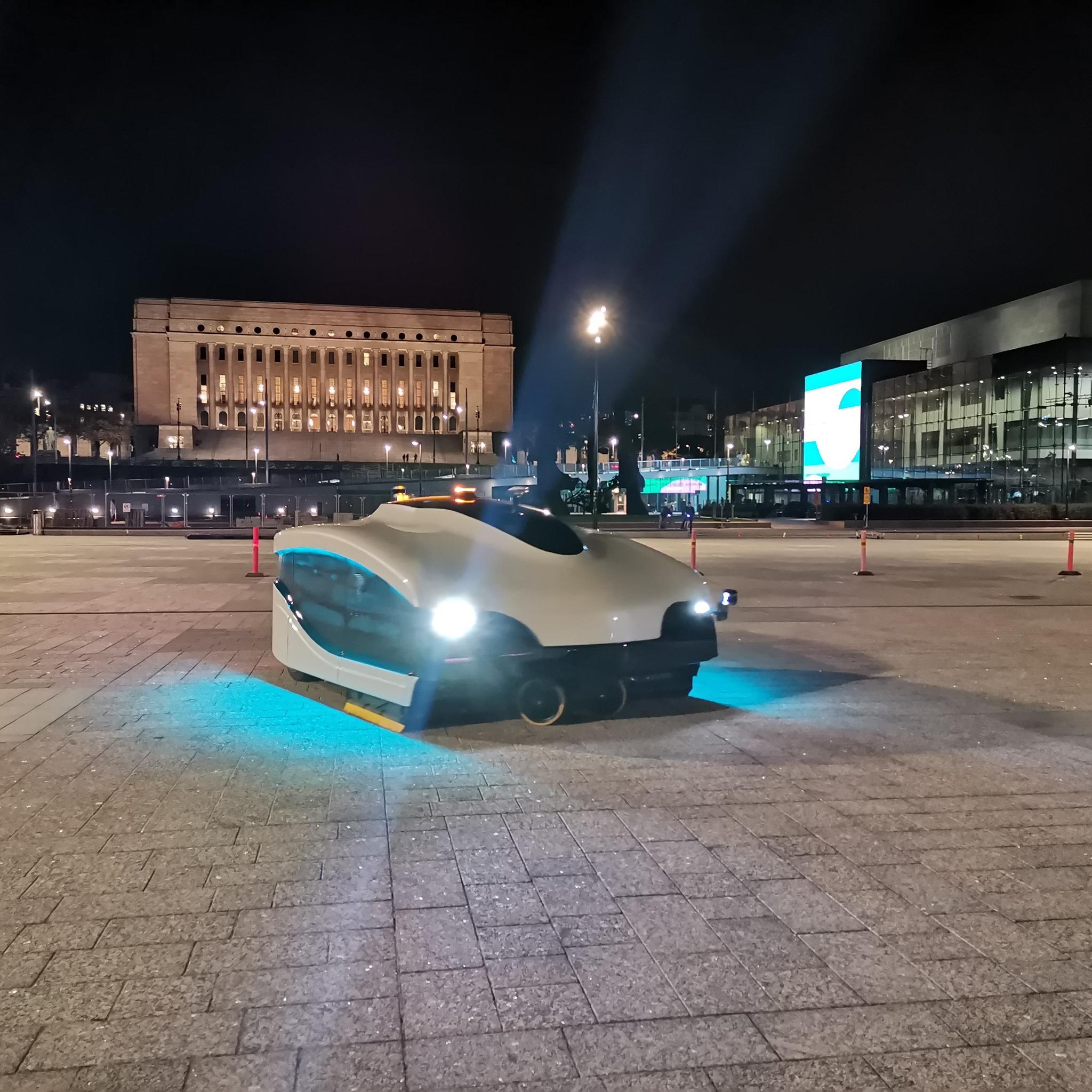 夜のヘルシンキで活躍する未来のロボット掃除機 | ギズモード・ジャパン