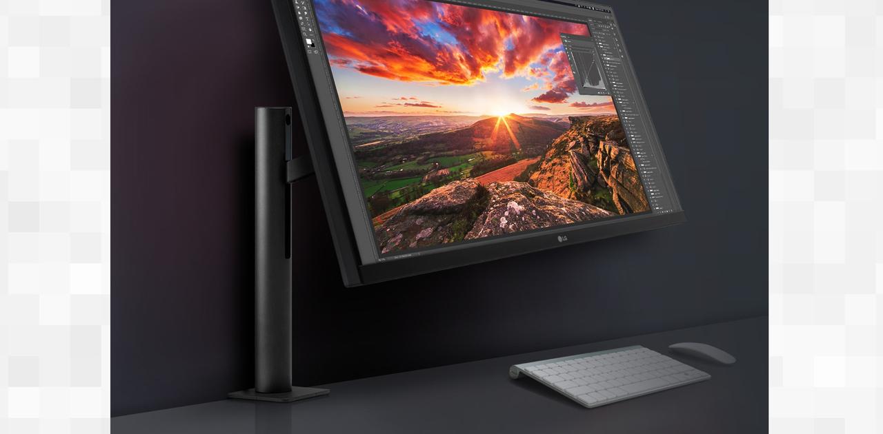 2021-0517-lg-4k-arm-framed.jpg 