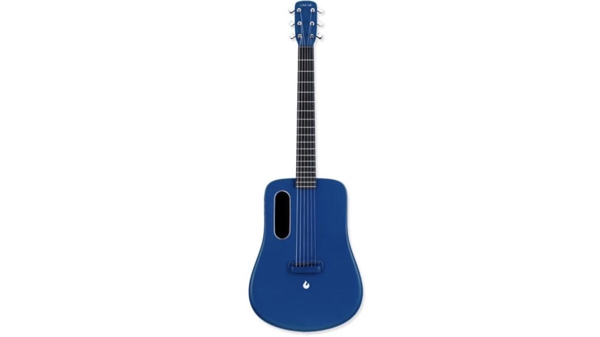 MoMAデザインストアで買える1.7kgのエレアコ。カーボンファイバー製で