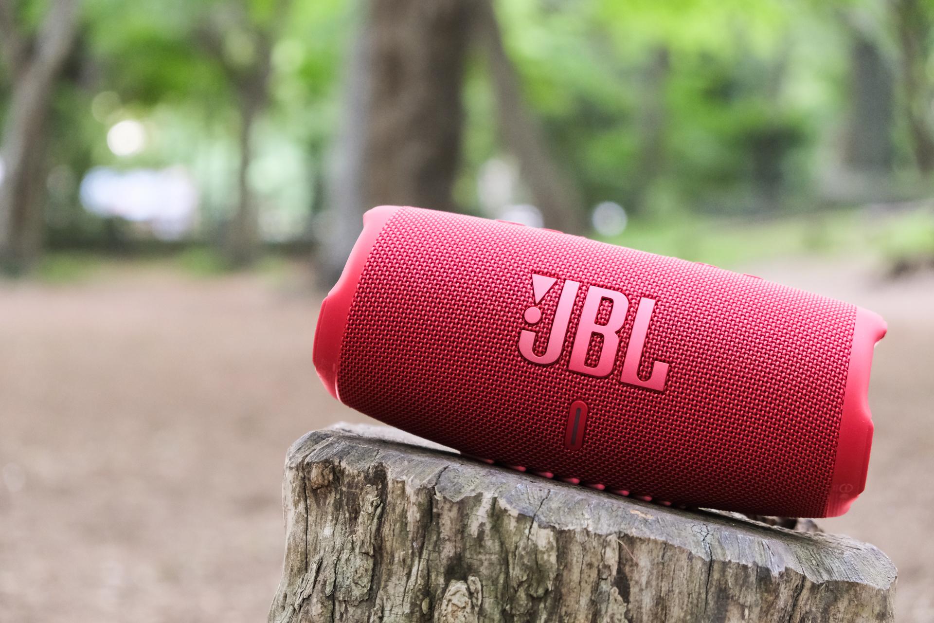 アウトドアスピーカーって外で楽しむものだと思ってた。JBL｢CHARGE 5