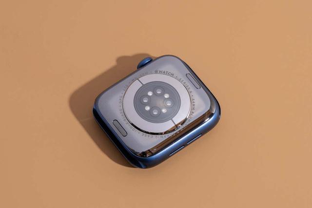 210526wirecutterAppleWatch7