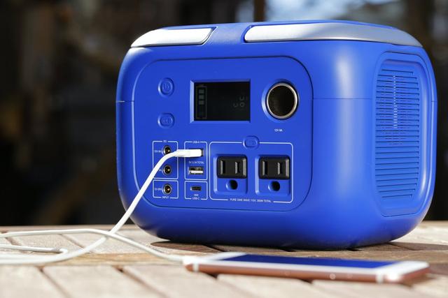スマホから家電まで対応の小型ポータブル電源｢J Voltage