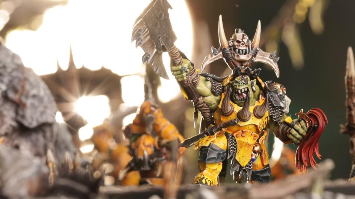 新配信サービス「ウォーハンマー＋」はおまけでオークのプラモデルが 