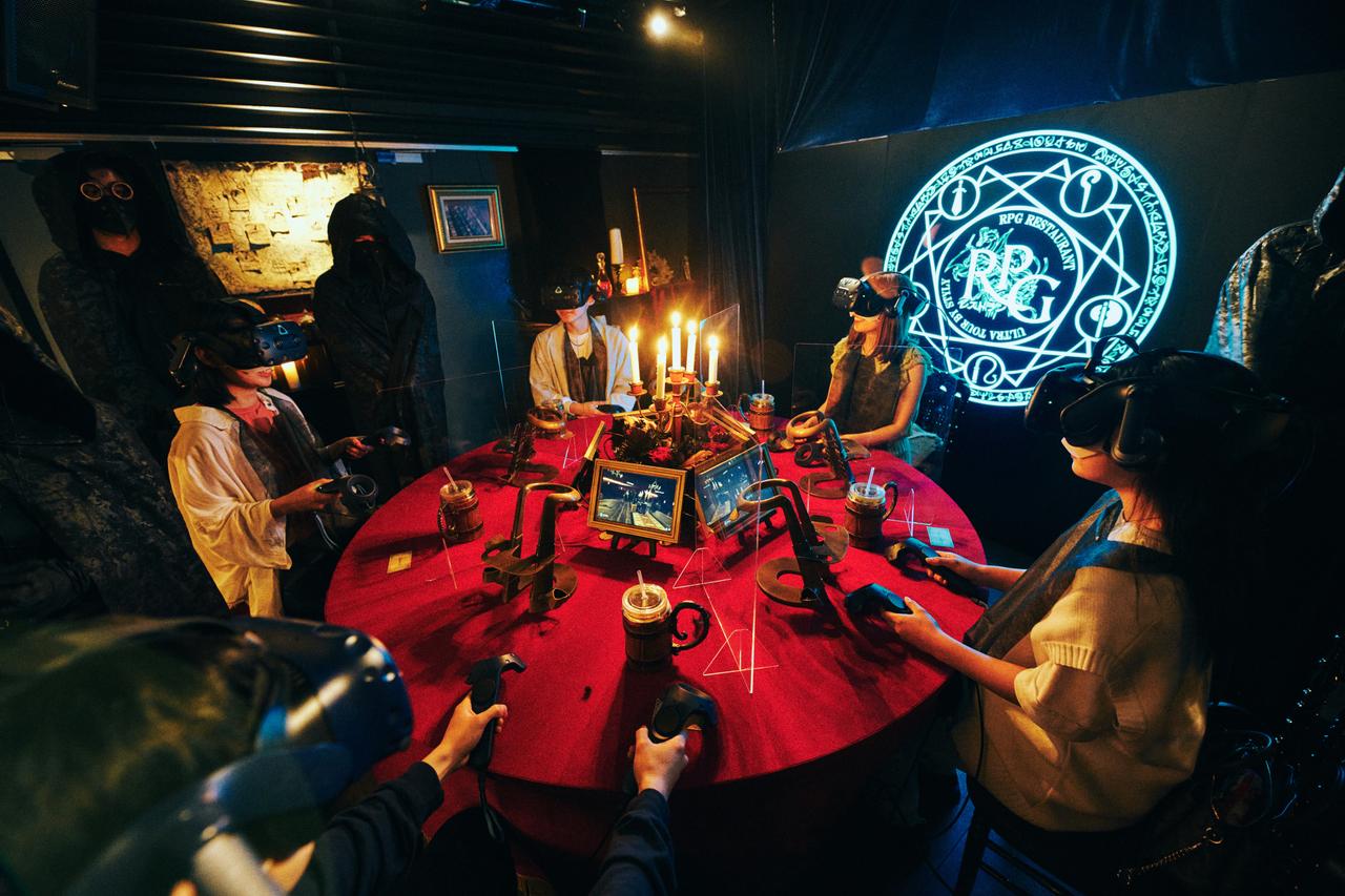 VRで異世界転生！｢RPGレストラン｣で、伝説の勇者とともにファンタジー世界の料理を食べてきた