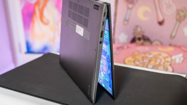 20210630AcerChromebookSpin713_5_foldable