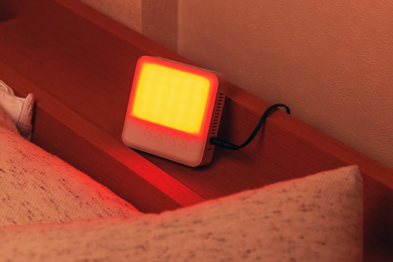 LEDにこだわりを持つギズモード編集長・尾田が、睡眠リズム照明 