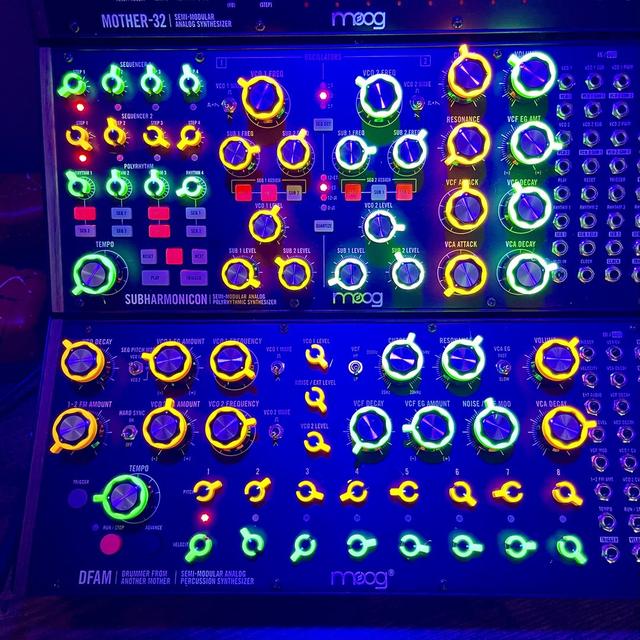 210712knobotrons_04