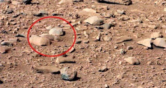 200520_weirdmars_top-1