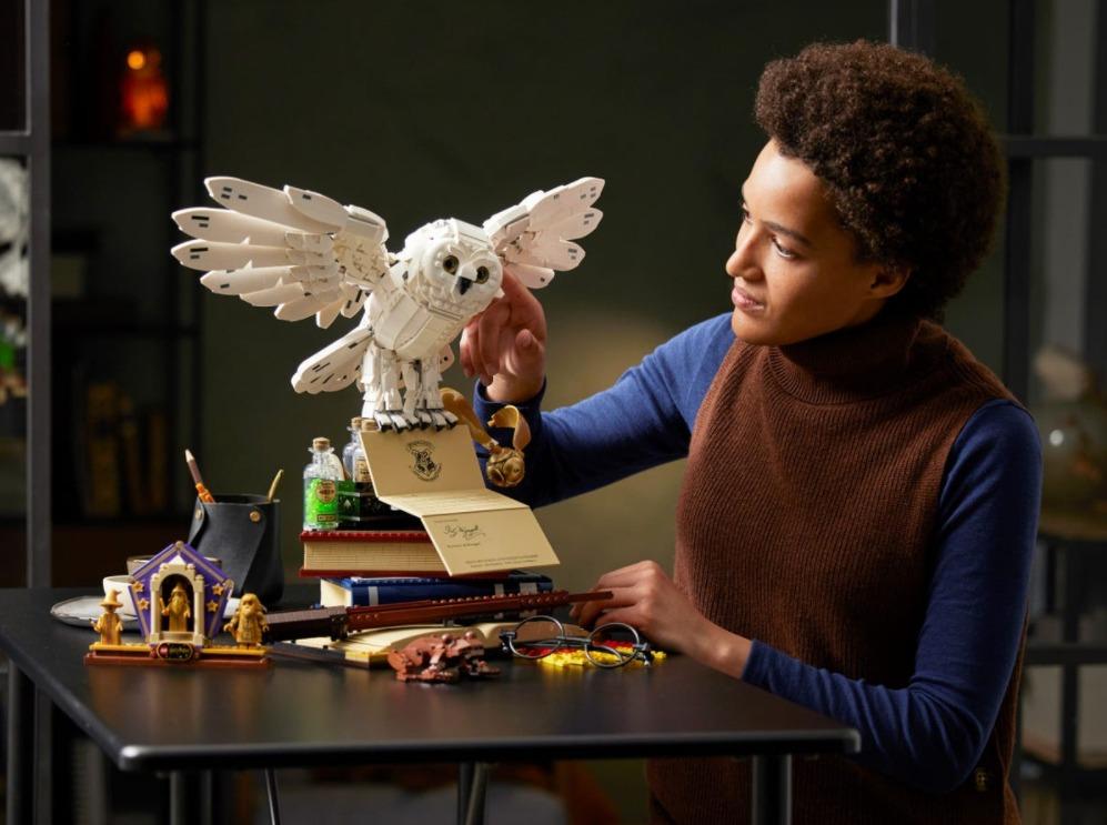 ヘドウィグがデカい！ レゴで作る小道具たくさんの『ハリー・ポッター