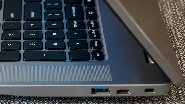 210810acer317-03